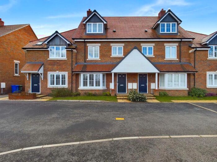 4 Bedroom Town House For Sale In Goodearl Place, Princes Risborough, HP27