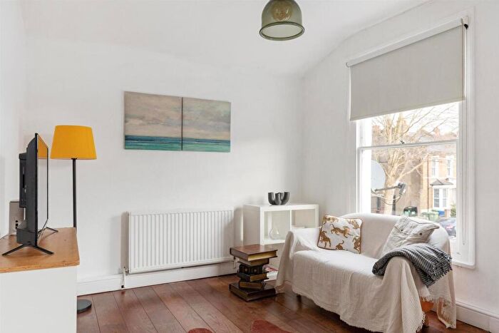 1 Bedroom Flat For Sale In Maxted Road, SE15