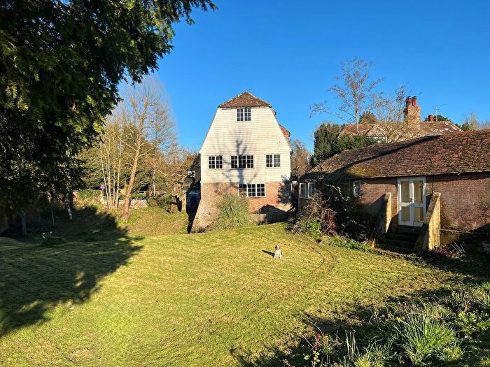 5 Bedroom Town House For Sale In Goudhurst, Kent, TN17