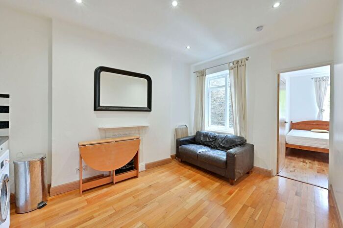 1 Bedroom Flat To Rent In Putney High Street, Putney, SW15