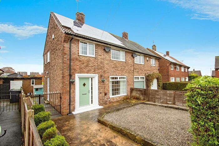 3 Bedroom Semi Detached House To Rent In Swarcliffe Road, Leeds, LS14