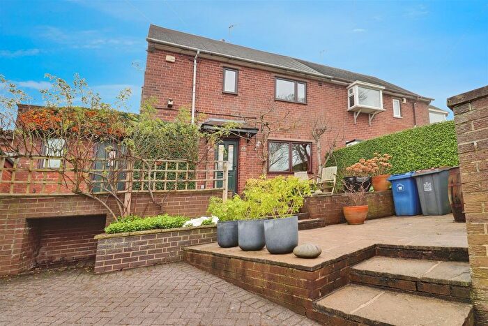 4 Bedroom Semi-Detached House For Sale In Quarry Bank, Keele, Newcastle, ST5
