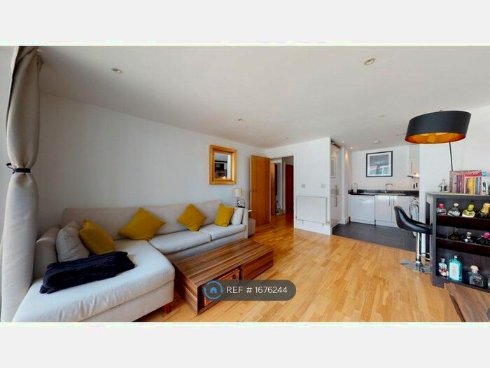 1 Bedroom Flat To Rent In Torrent Lodge, London, SE10