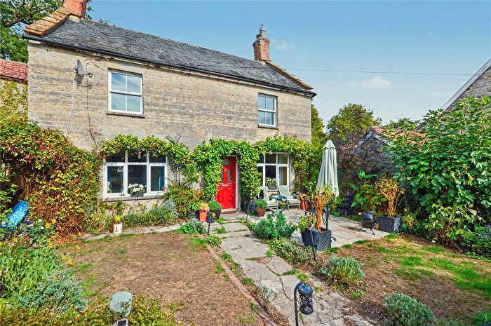 3 Bedroom Detached House For Sale In Langport Road, Long Sutton, Langport, Somerset, TA10
