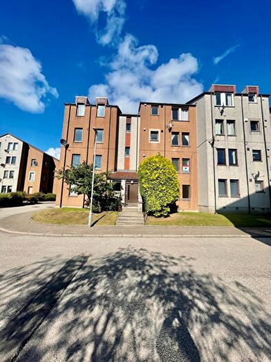 2 Bedroom Flat To Rent In Headland Court, Garthdee, Aberdeen, AB10