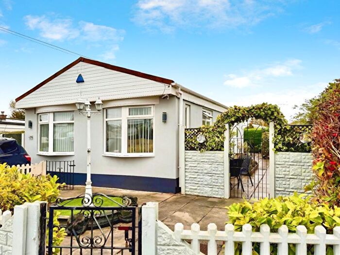 2 Bedroom Detached House For Sale In North Front, Halsnead Park, Prescot, Merseyside, L35