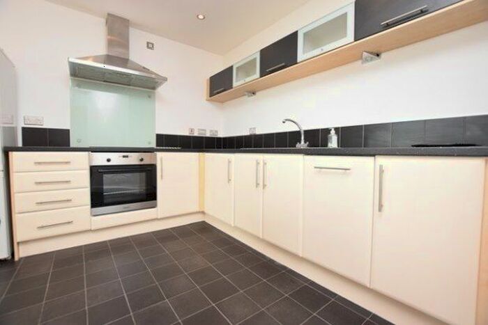 2 Bedroom Flat To Rent In Fitzwilliam Street, Sheffield, S1