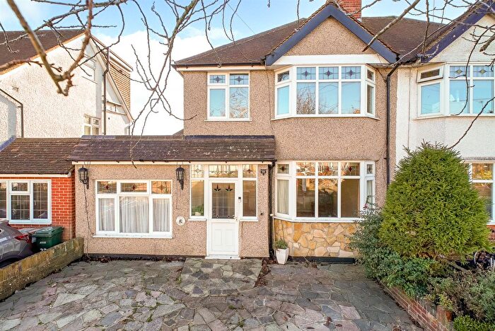 4 Bedroom Semi Detached House For Sale In Malvern Way, Croxley Green, Rickmansworth, WD3