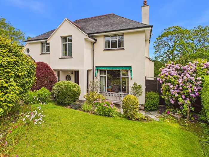 3 Bedroom Property For Sale In Higher Lariggan, Penzance - Generously Proportioned, TR18