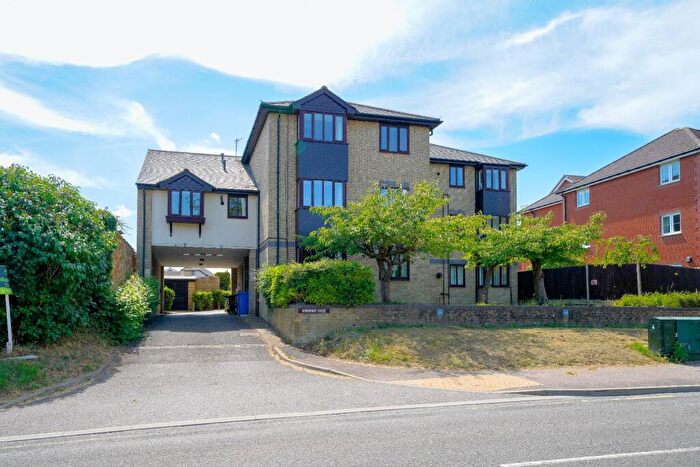 2 Bedroom Flat For Sale In Baldock Road, Royston, Hertfordshire, SG8