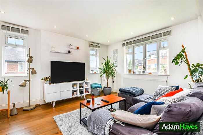 2 Bedroom Apartment For Sale In Beaufort Park, Hampstead Garden Suburb, NW11