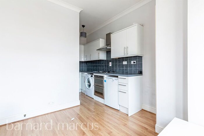 1 Bedroom Flat For Sale In Ritherdon Road, London, SW17