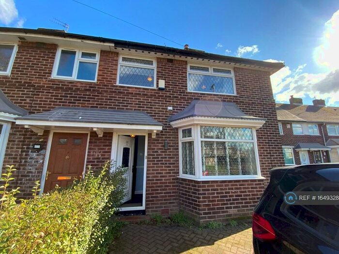 3 Bedroom Semi-Detached House To Rent In Raymond Road, Manchester, M23