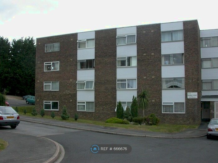 1 Bedroom Flat To Rent In Rodney Court, Southampton, SO19