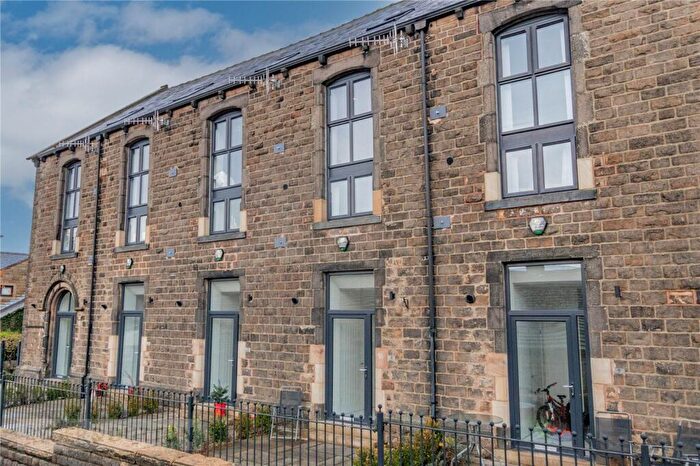 4 Bedroom Town House For Sale In Saddleworth Court, Sandy Lane, Dobcross, Saddleworth, OL3