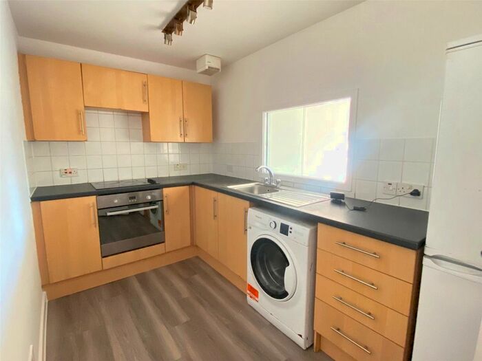 1 Bedroom Flat To Rent In Tuscany Gardens, Crawley, West Sussex, RH10