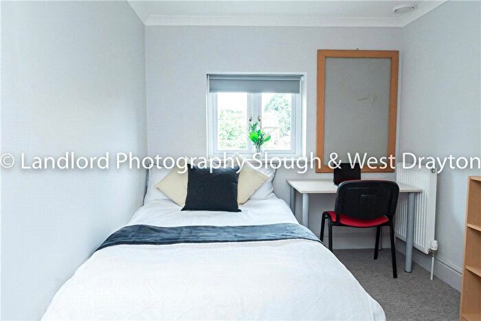 1 Bedroom Property To Rent In Broomfield, Guildford, Surrey, GU2