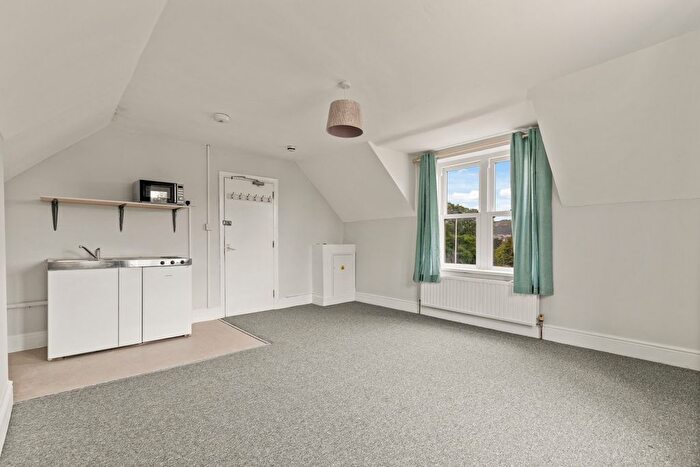 Studio To Rent In Cheriton Road, Folkestone, CT19