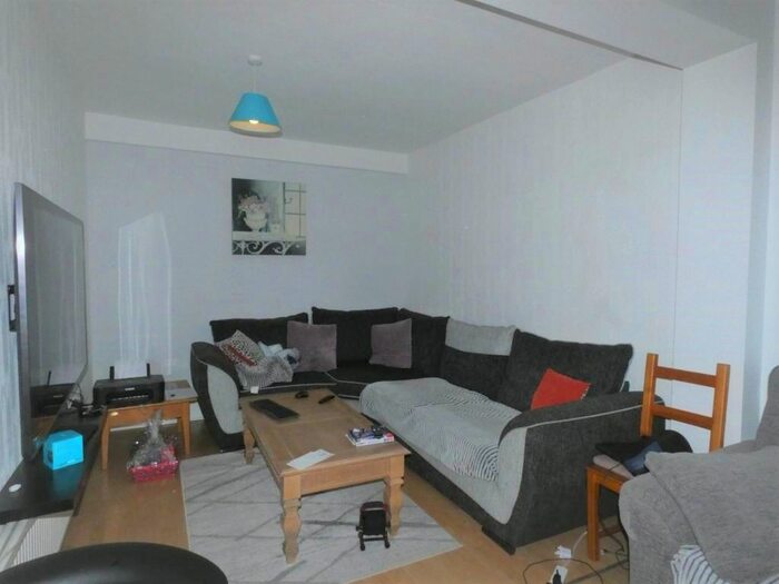 3 Bedroom End Of Terrace House To Rent In Reynolds Drive, Edgware HA8