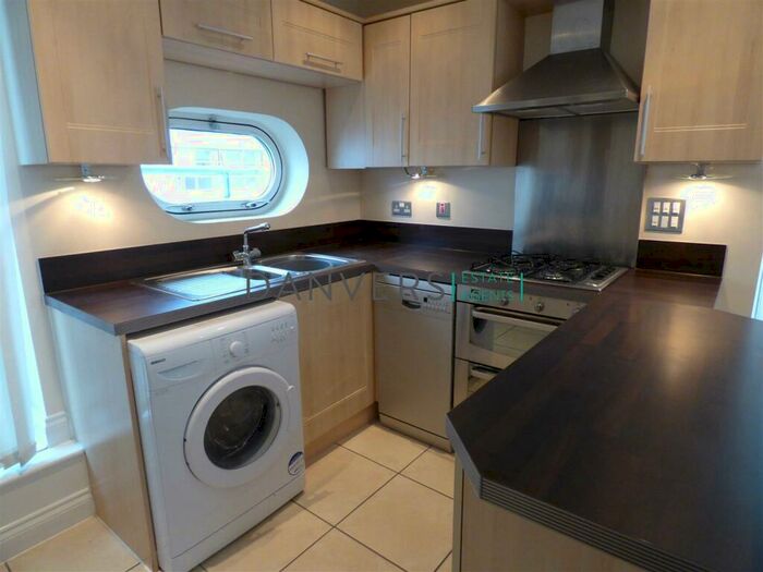 2 Bedroom Apartment To Rent In Watkin Road, Leicester, LE2