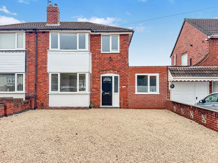 4 Bedroom Semi-Detached House For Sale In Paul Street, Bilston, West Midlands, WV14