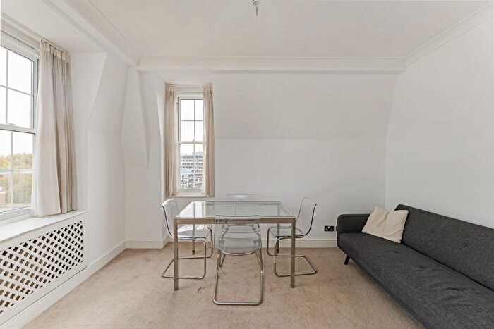 1 Bedroom Flat To Rent In Porchester Road, Bayswater, W2