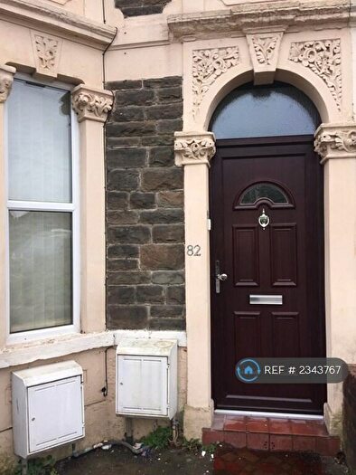 2 Bedroom Flat To Rent In Hillside Road, Bristol, BS5