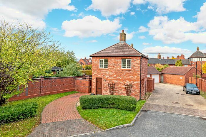 2 Bedroom Detached House To Rent In Archers Green Road, Westbrook, Warrington WA5