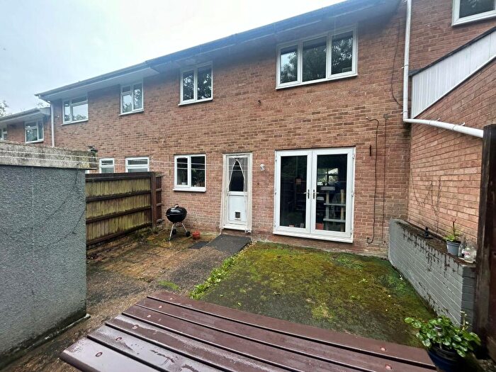 3 Bedroom House To Rent In Warbler Close, SO16