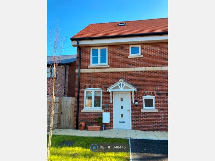 3 Bedroom Semi-Detached House To Rent In Station Road, Lymington, SO41