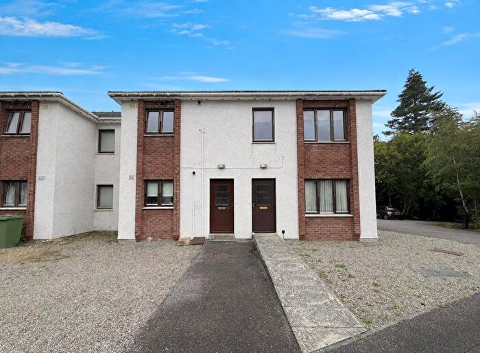 2 Bedroom Apartment For Sale In Berneray Court, Inverness, IV2
