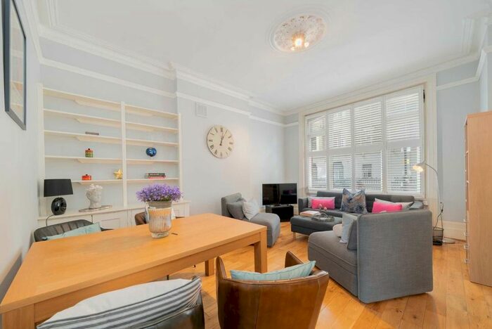 2 Bedroom Flat To Rent In Vereker Road, London, W14