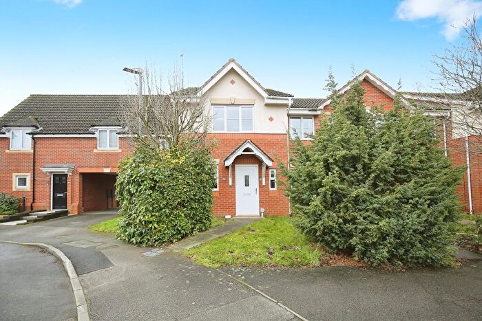 2 Bedroom Semi Detached House To Rent In Penny Hapenny Court, Atherstone, CV9