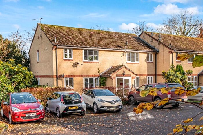 2 Bedroom Apartment For Sale In Dudbridge Meadow, Dudbridge, Stroud, GL5