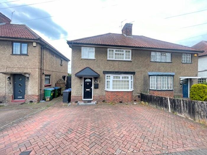 3 Bedroom Property To Rent In Blackwell Drive, Watford, WD19