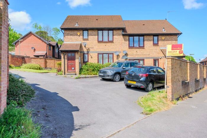 1 Bedroom Maisonette To Rent In Horsebrass Drive, Bagshot, GU19