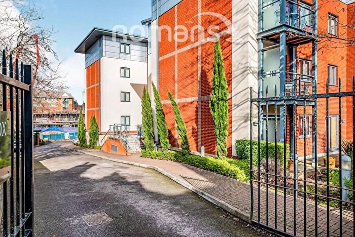 2 Bedroom Apartment To Rent In Equinox Place, GU14