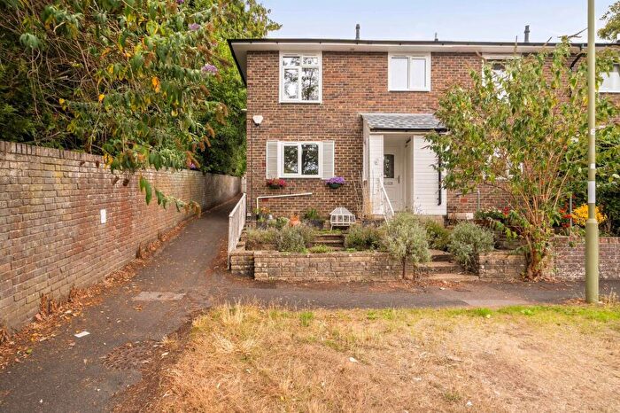 3 Bedroom Terraced House For Sale In Coney Green, Winchester, SO23