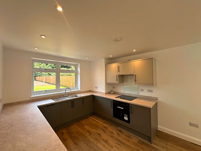 4 Bedroom Semi-Detached House To Rent In Foxhall Road, Ipswich, IP3