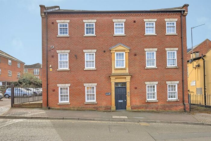 1 Bedroom Flat For Sale In Church Lane, Northampton, NN1
