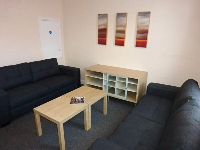 4 Bedroom Terraced House To Rent In Clifton Street, Beeston, NG9