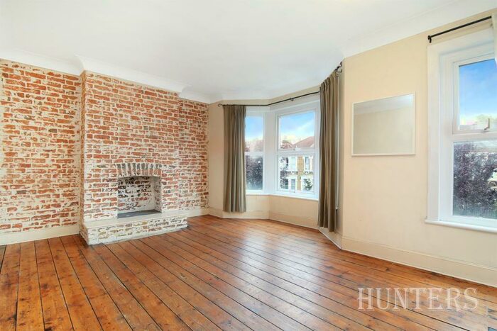 3 Bedroom Flat To Rent In Whitbread Road, Brockley, SE4