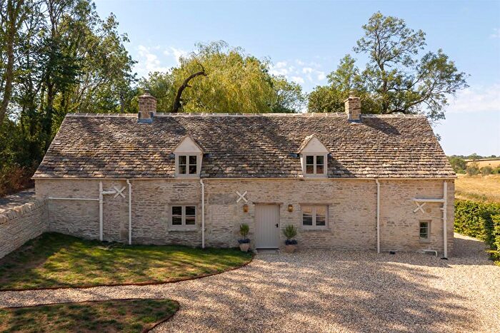 3 Bedroom Detached House For Sale In Barnsley, Cirencester, GL7