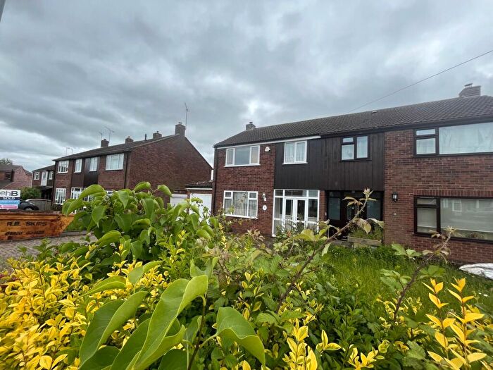 3 Bedroom House To Rent In Home Farm Crescent. Whitnash, Leamington Spa, CV31