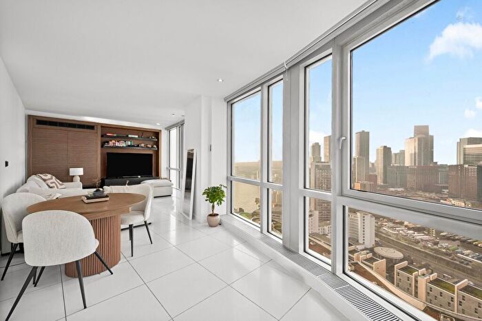 1 Bedroom Flat For Sale In Ontario Tower, Fairmont Avenue, E14