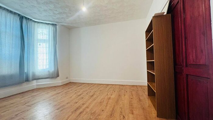 3 Bedroom Terraced House To Rent In Somerby Road, Barking, IG11