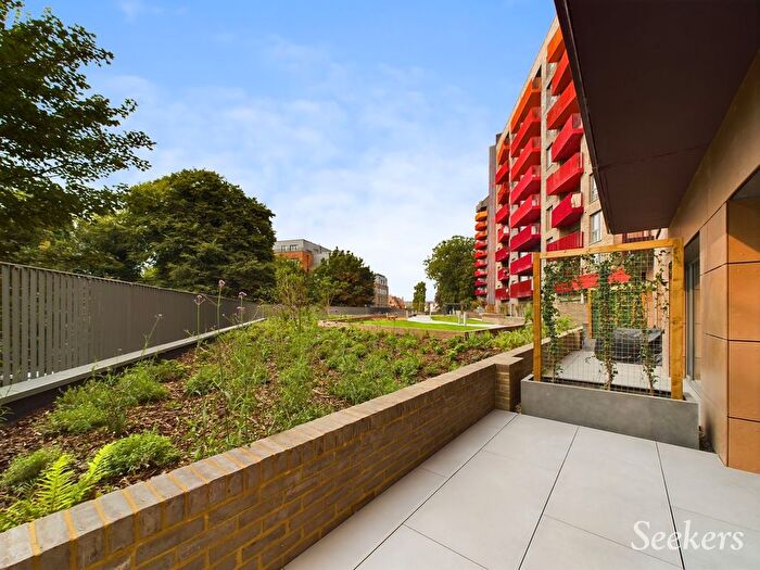 1 Bedroom Flat To Rent In Mill Wood, Eleanore House Mill Wood, ME14