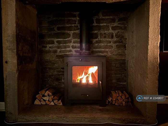 2 Bedroom Detached House To Rent In Underbank, Holmfirth, HD9
