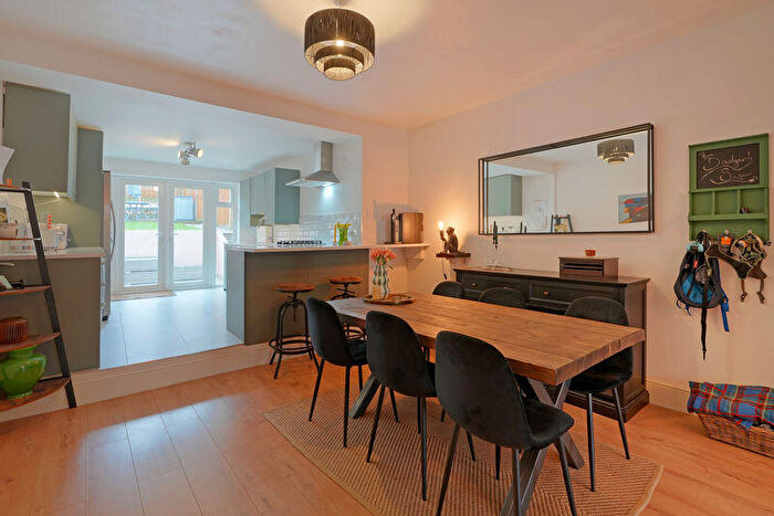 3 Bedroom Terraced House For Sale In Duncombe Street, Walkley, Sheffield, S6