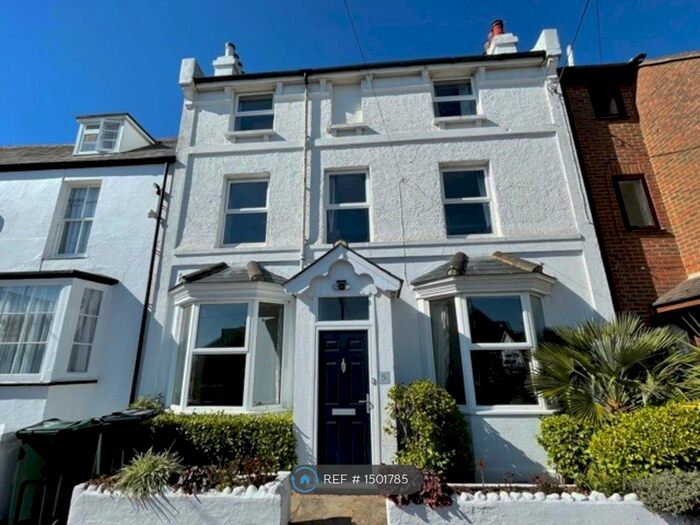 4 Bedroom Terraced House To Rent In Bay Terrace, Pevensey Bay, Pevensey, BN24